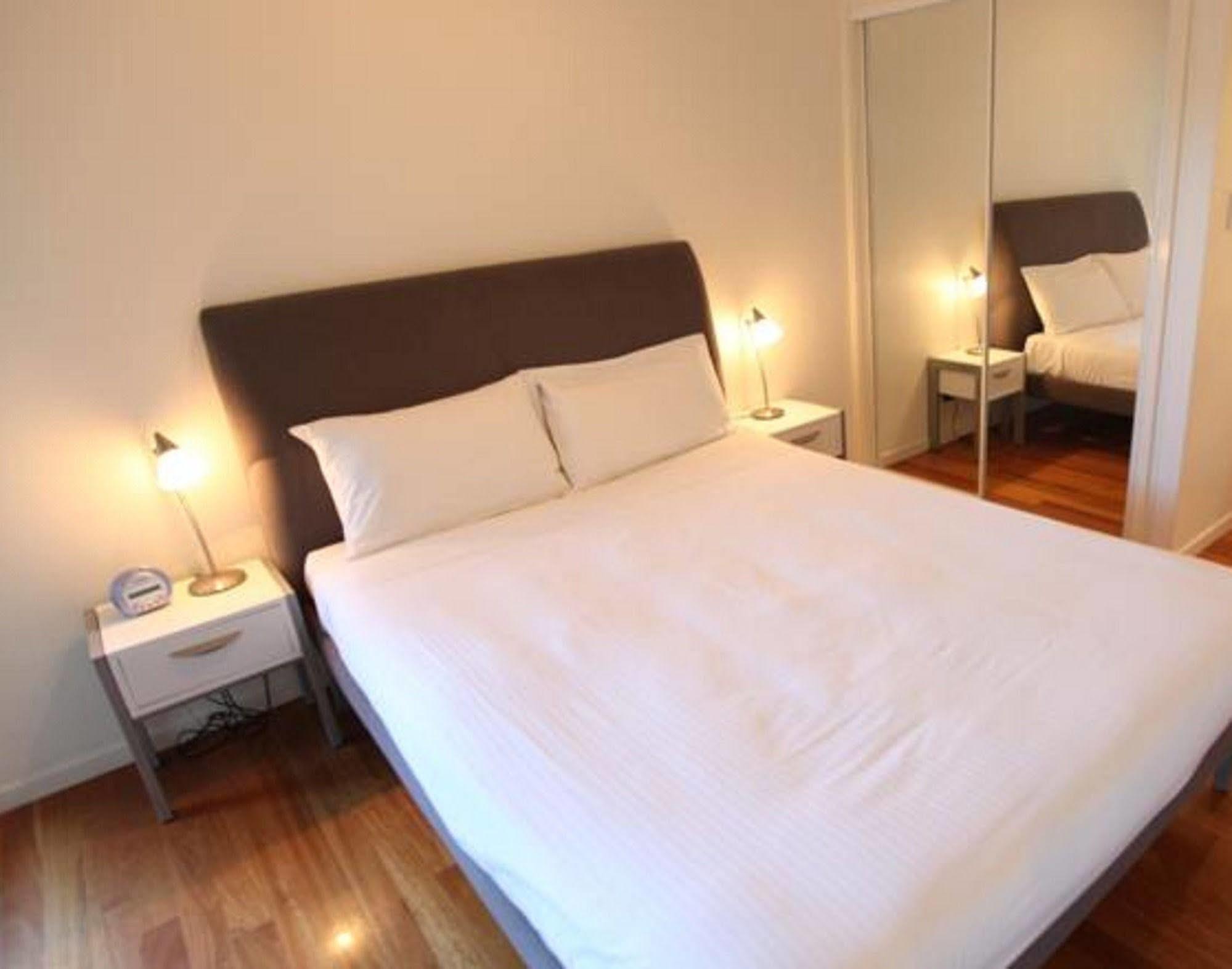 Mobys Beachside Retreat Блуис-Бич Экстерьер фото