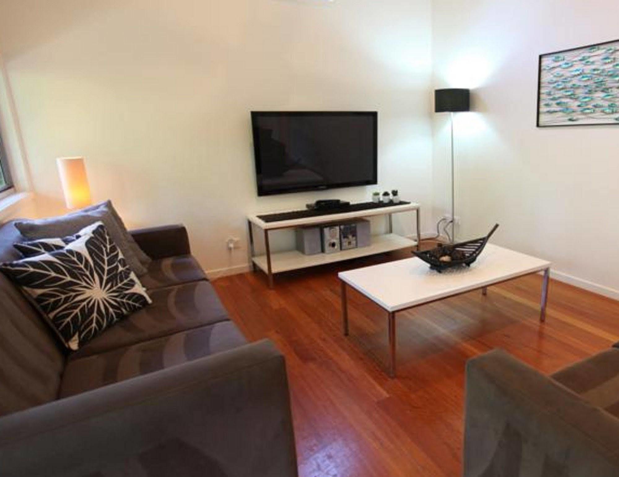 Mobys Beachside Retreat Блуис-Бич Экстерьер фото